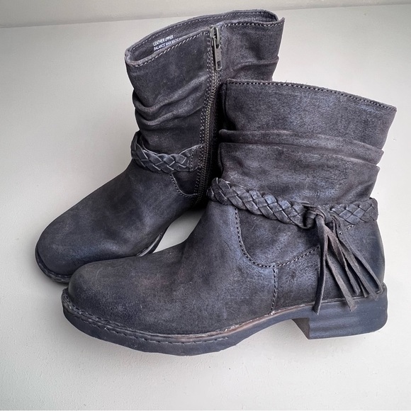 Born Cross Brown leather Ankle Boots with Fringe size 9 - Picture 16 of 16